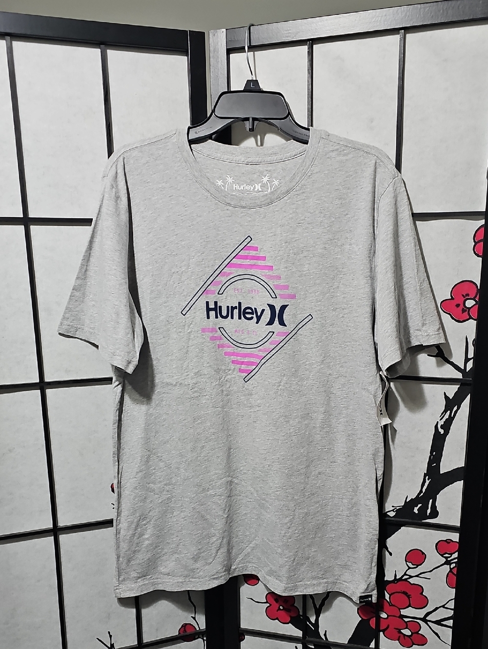 Hurley‎ Gray Pink Shirt Size Medium New